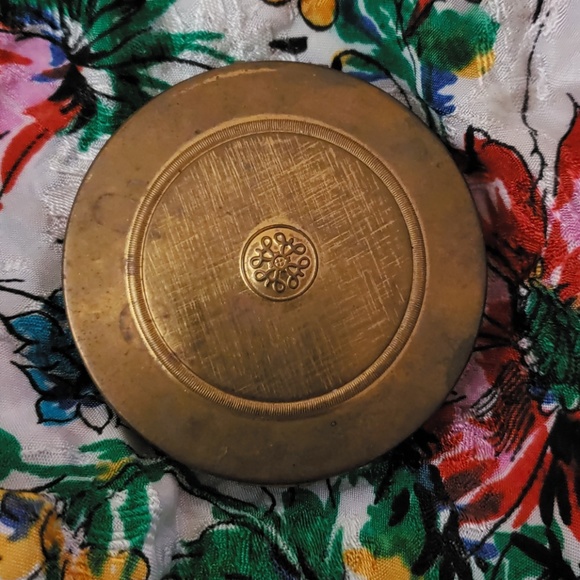 Avon Other - Vintage compact